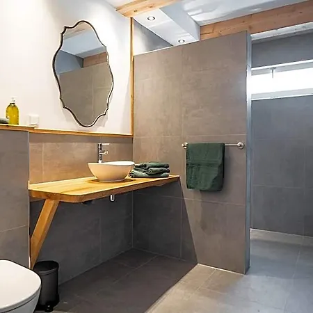 Wijngaard De Kroon Texel 3*
